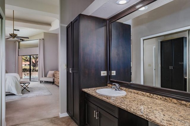 35 KELLEYS TRAIL, Oldsmar, FL 34677