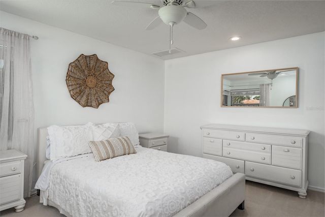 35 KELLEYS TRAIL, Oldsmar, FL 34677