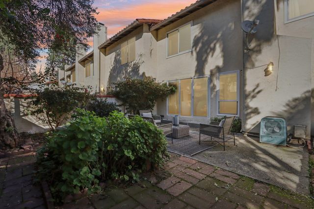 3416 Manchester Cmn, Fremont, CA 94536