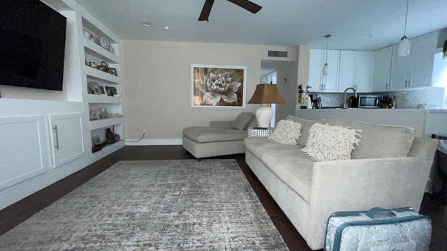 568 Burgundy L, Delray Beach, FL 33484