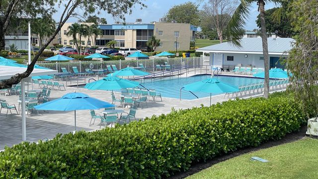 568 Burgundy L, Delray Beach, FL 33484