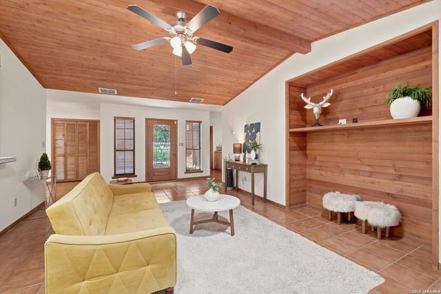 2703 OAK HAVEN DR, San Marcos, TX 78666