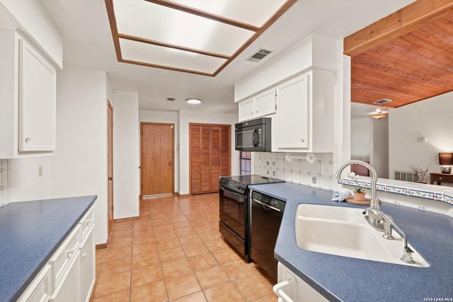 2703 OAK HAVEN DR, San Marcos, TX 78666