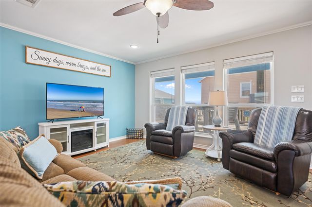 2592 Whitecap, Crystal Beach, TX 77650