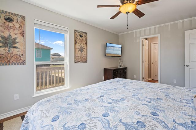 2592 Whitecap, Crystal Beach, TX 77650