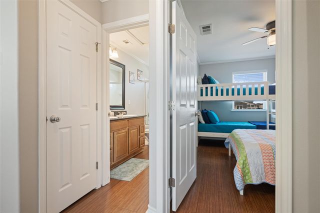 2592 Whitecap, Crystal Beach, TX 77650