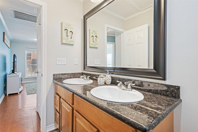 2592 Whitecap, Crystal Beach, TX 77650