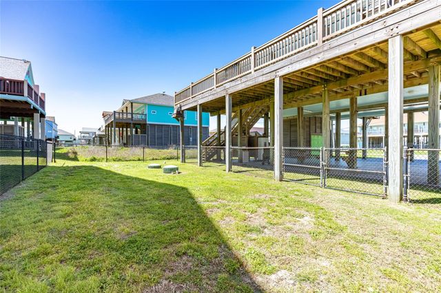 2592 Whitecap, Crystal Beach, TX 77650