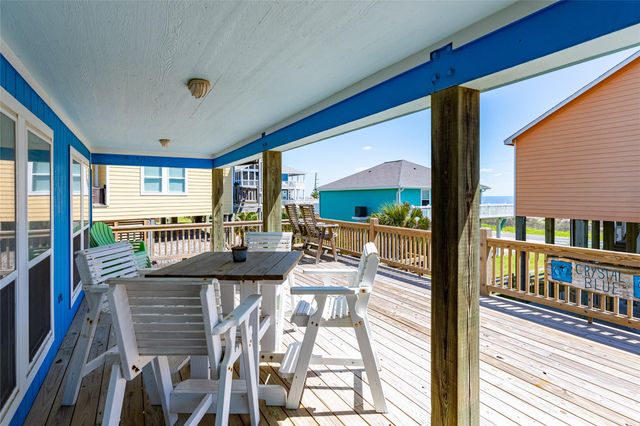 2592 Whitecap, Crystal Beach, TX 77650