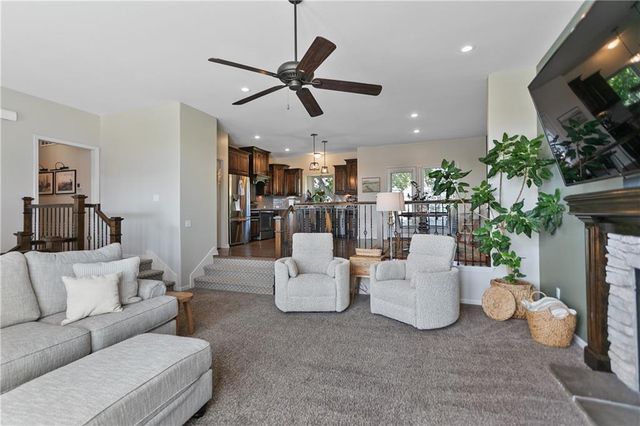 10706 N Tracy Avenue, Kansas City, MO 64155