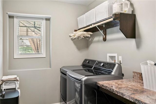 10706 N Tracy Avenue, Kansas City, MO 64155