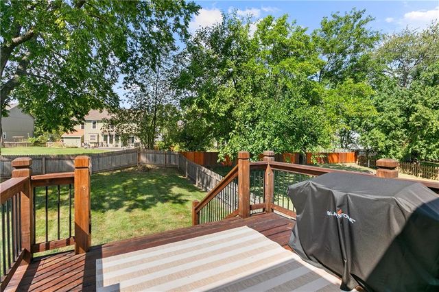 10706 N Tracy Avenue, Kansas City, MO 64155