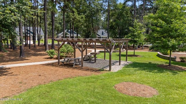 500 Legacy Lakes Way, Aberdeen, NC 28315