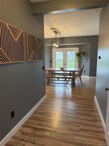 7674 Golf Meadows Drive Se, Caledonia Township, MI 49316