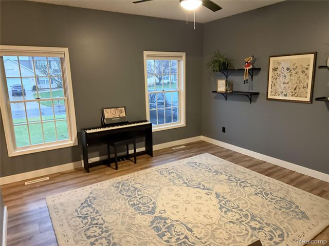 7674 Golf Meadows Drive Se, Caledonia Township, MI 49316
