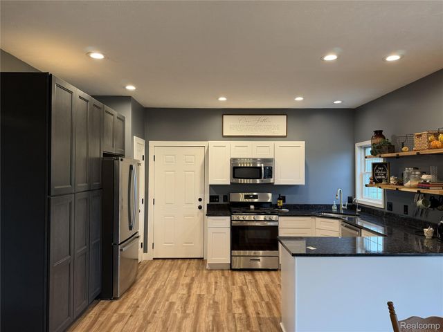 7674 Golf Meadows Drive Se, Caledonia Township, MI 49316