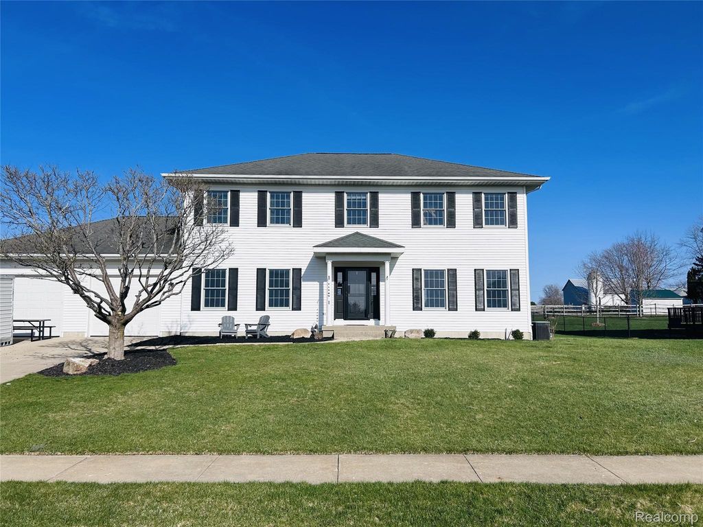 7674 Golf Meadows Drive Se, Caledonia Township, MI 49316