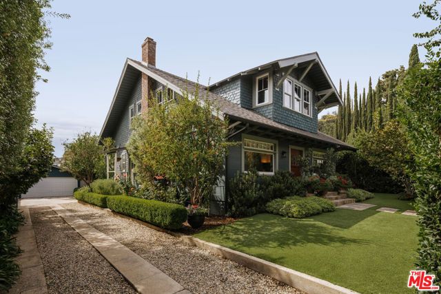 1967 Carmen Avenue, Los Angeles, CA 90068