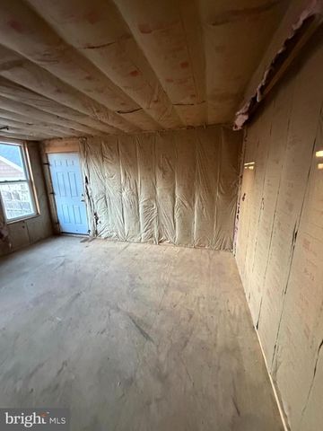 423 W BROAD ST, Palmyra, NJ 08065