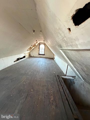 423 W BROAD ST, Palmyra, NJ 08065