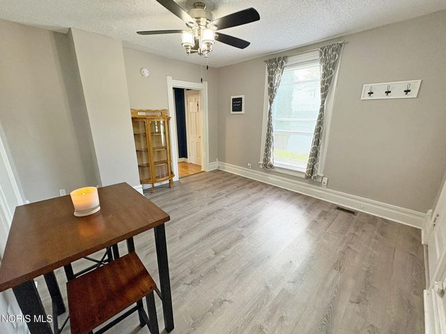 310 Buttonwood Avenue, Bowling Green, OH 43402