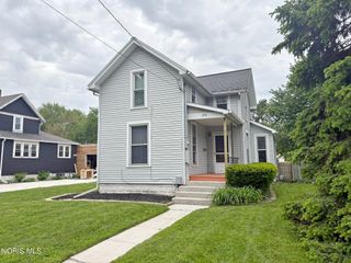 310 Buttonwood Avenue, Bowling Green, OH 43402