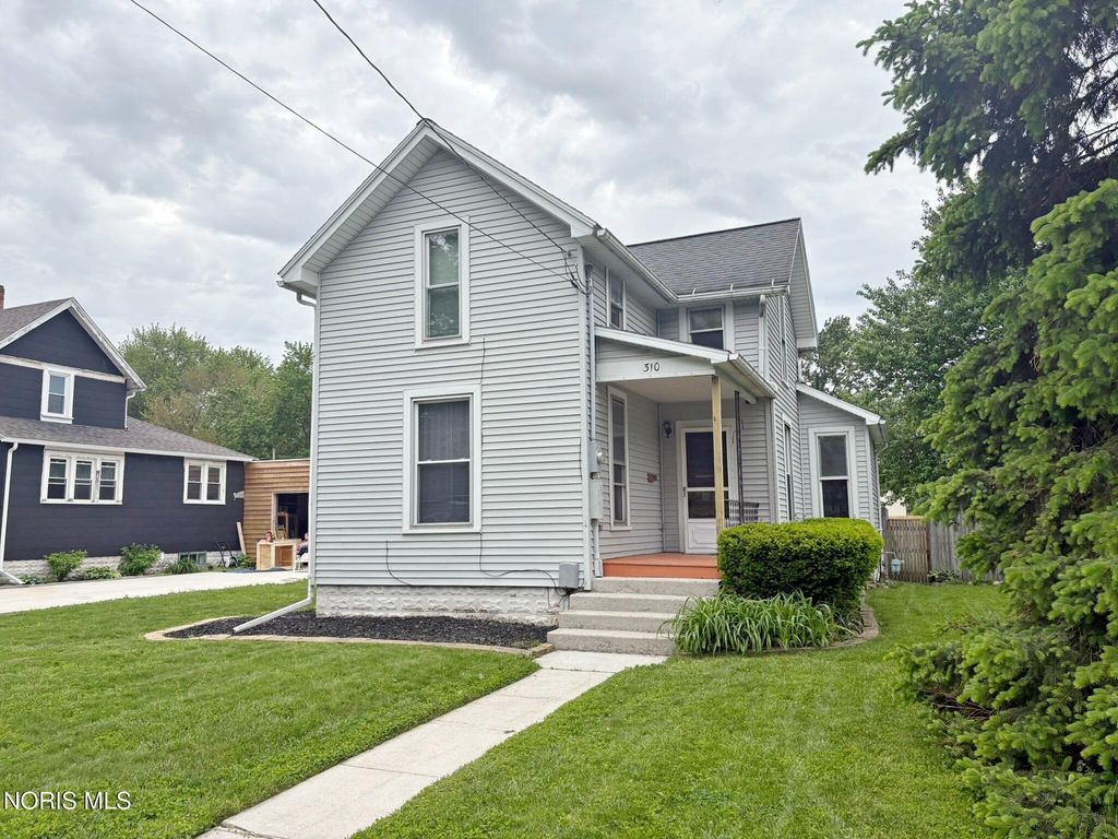 310 Buttonwood Avenue, Bowling Green, OH 43402