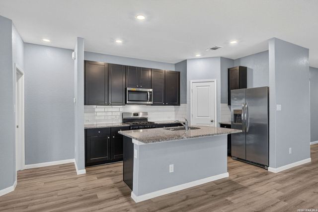 10639 Vinateros Drive, Converse, TX 78109