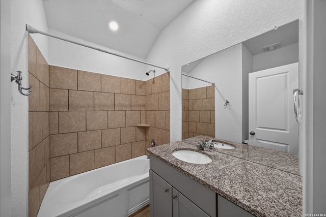 10639 Vinateros Drive, Converse, TX 78109
