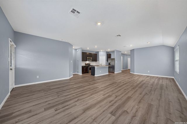 10639 Vinateros Drive, Converse, TX 78109