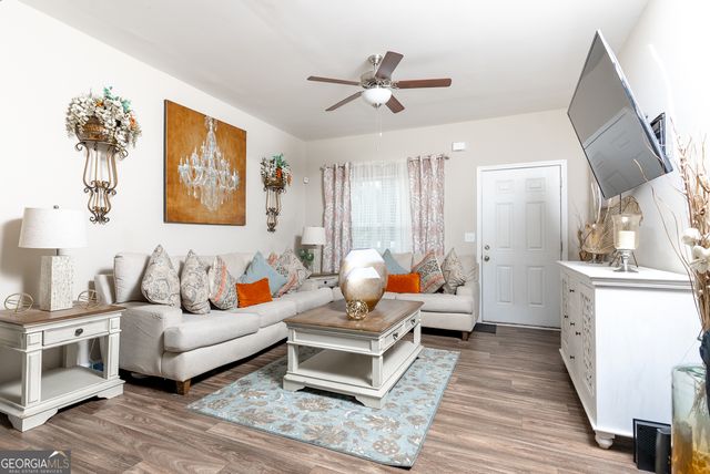 201 Creekside Manor Drive, Thomaston, GA 30286