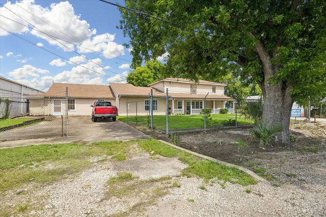 2420 Karbach Street, Houston, TX 77092