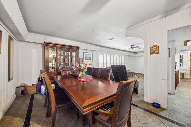 2420 Karbach Street, Houston, TX 77092