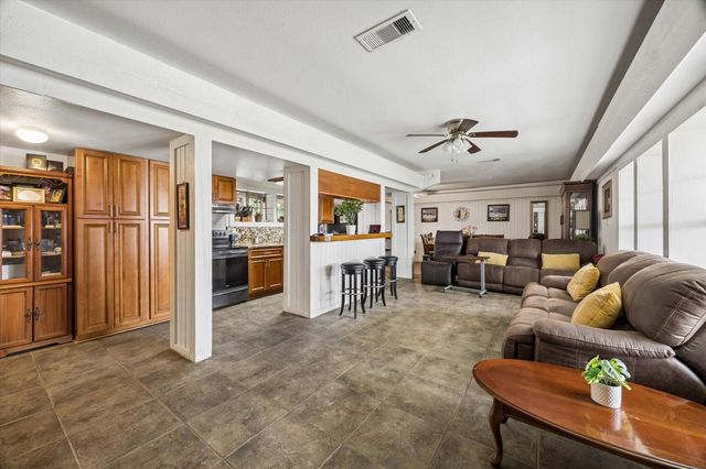 2420 Karbach Street, Houston, TX 77092