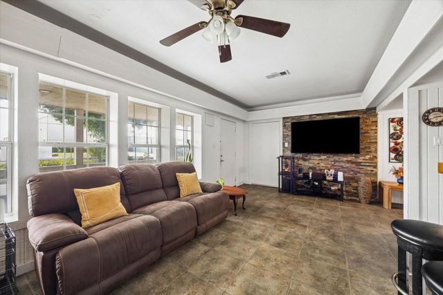 2420 Karbach Street, Houston, TX 77092