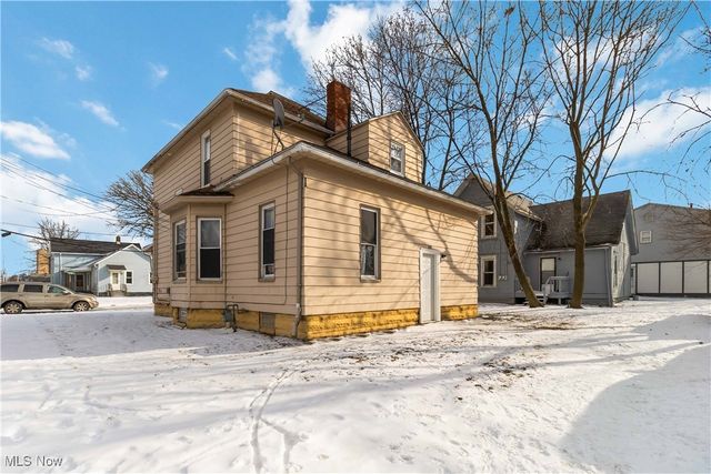 1702 Lexington Avenue, Lorain, OH 44052