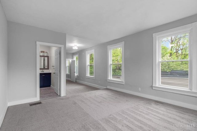 4534 Kirby Avenue, Cincinnati, OH 45223