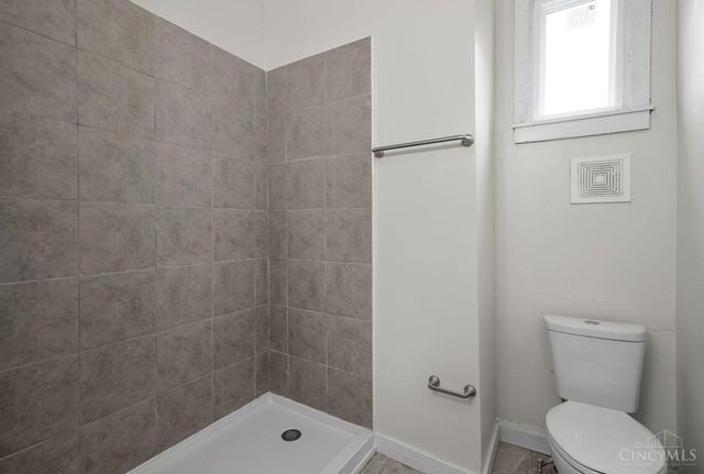 4534 Kirby Avenue, Cincinnati, OH 45223