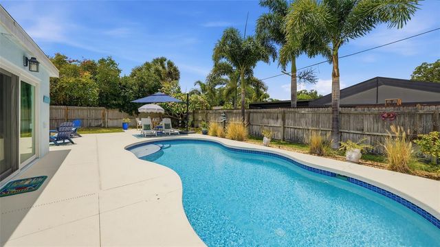 2561 SUNNYSIDE STREET, Sarasota, FL 34239