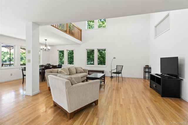 64 Lillian Road, Mahopac, NY 10541