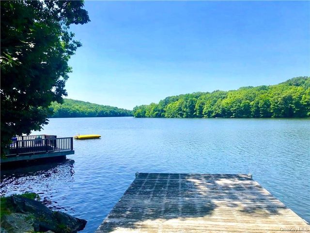 64 Lillian Road, Mahopac, NY 10541