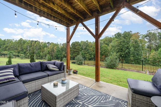 372 Amber Acorn Avenue, Raleigh, NC 27603