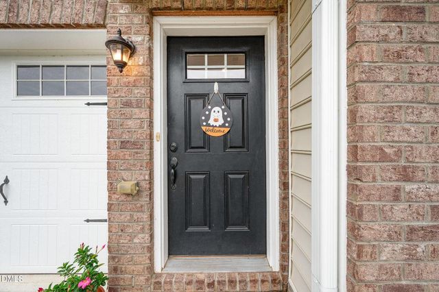 372 Amber Acorn Avenue, Raleigh, NC 27603