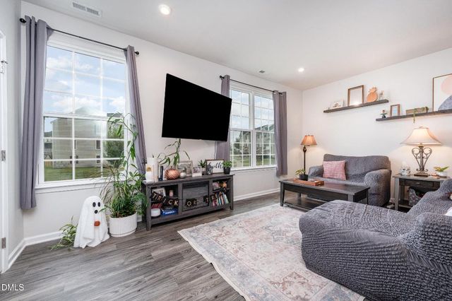 372 Amber Acorn Avenue, Raleigh, NC 27603