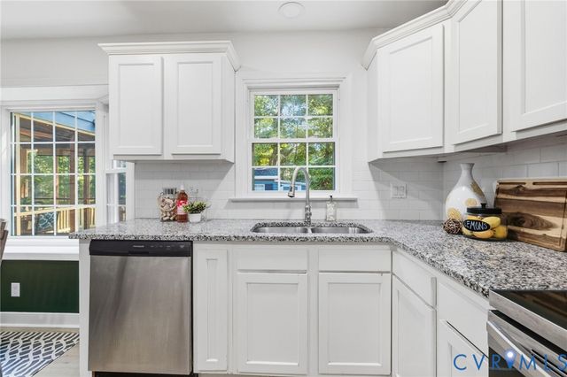 2303 Garrison Place Rd, Midlothian, VA 23112