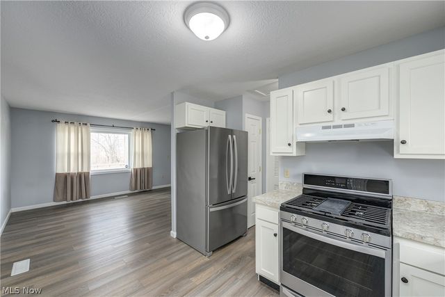 703 N Main Street, Amherst, OH 44001