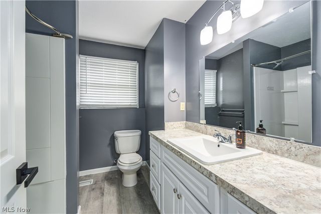 703 N Main Street, Amherst, OH 44001