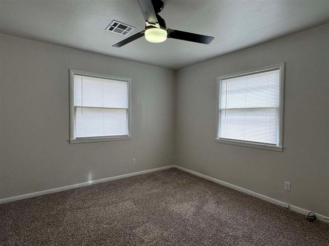 206 C Ave, Cache, OK 73527