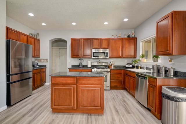 1324 Cirrus Drive NW, Albuquerque, NM 87120