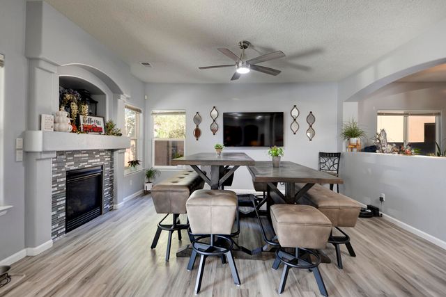 1324 Cirrus Drive NW, Albuquerque, NM 87120